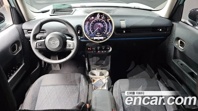 Mini Hatch 2025 thumb 7