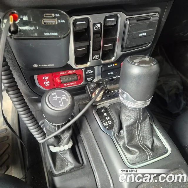 Jeep Wrangler 2024 thumb 8