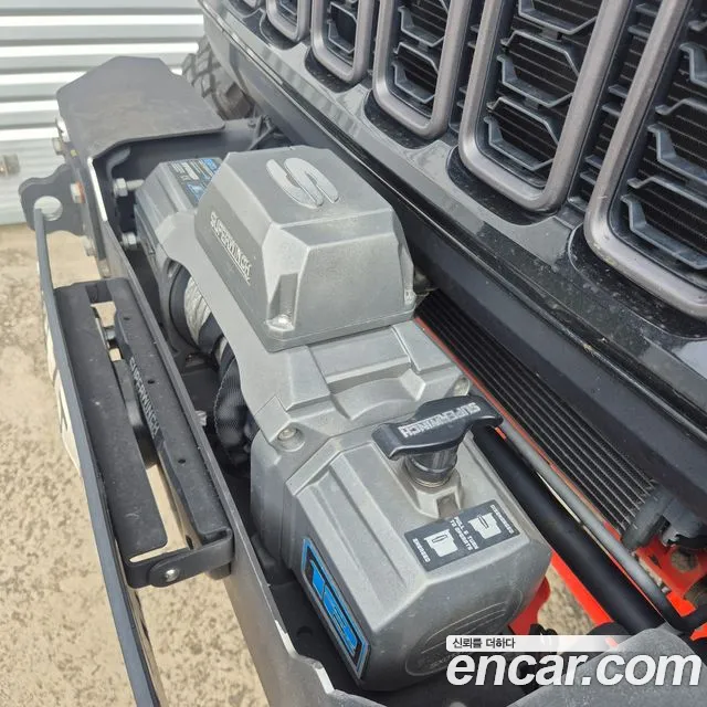 Jeep Wrangler 2024 thumb 11