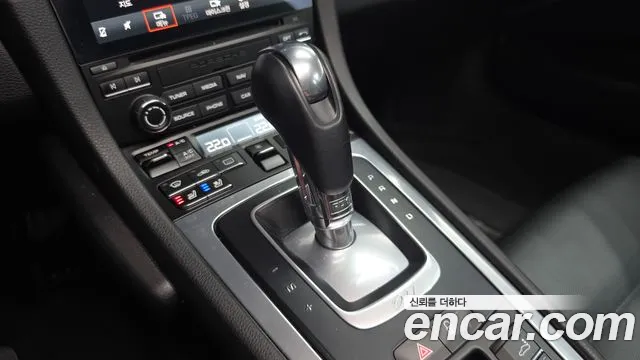 Porsche 911 2019 thumb 9