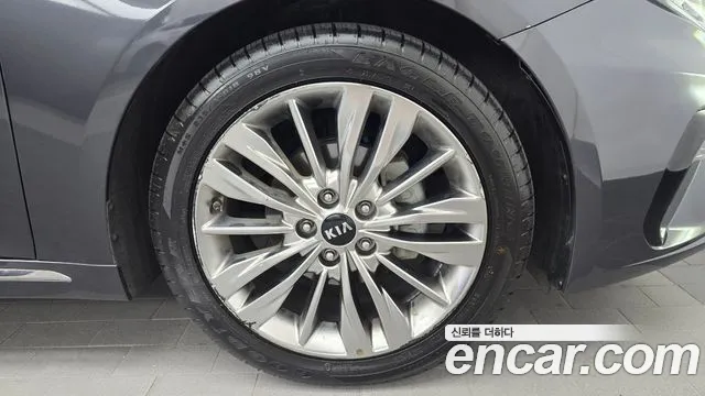 Kia K5 2018 thumb 9