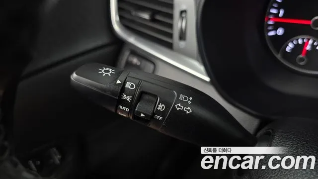 Kia K5 2018 thumb 12