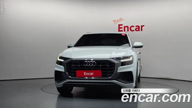Audi Q8 2020 thumb 3