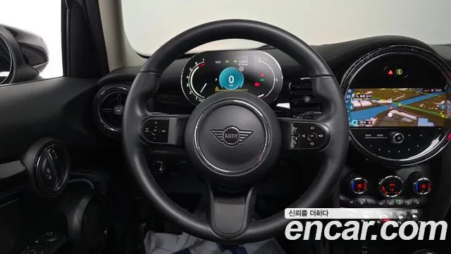 Mini Hatch 2021 thumb 12