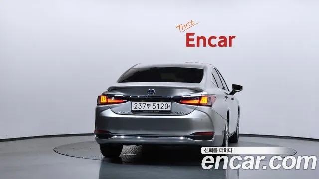 Lexus ES 2022 thumb 11