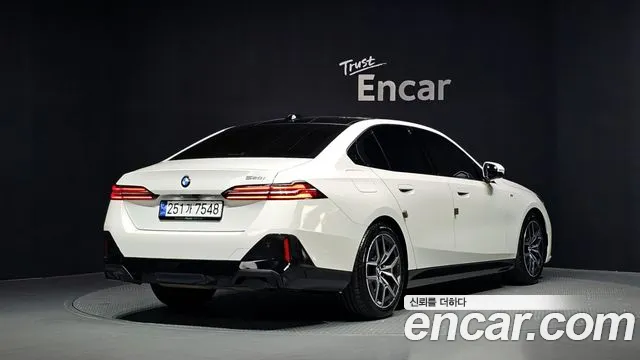 BMW 5 серии 2024 thumb 5