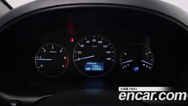 Hyundai Starex 2017 thumb 10
