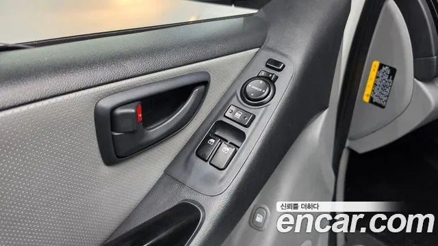 Hyundai Starex 2017 thumb 4