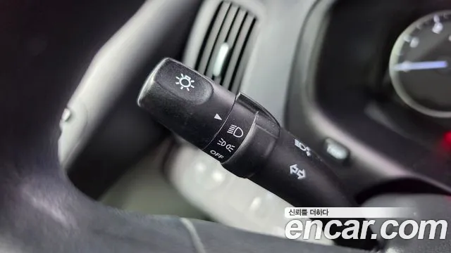 Hyundai Starex 2017 thumb 12