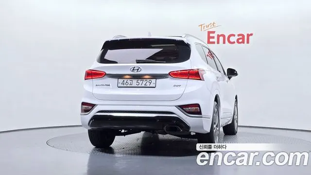 Hyundai Santa Fe 2019 thumb 4
