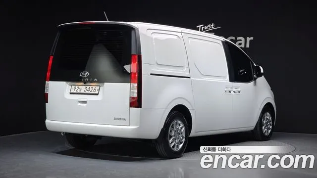 Hyundai Staria 2021 thumb 7