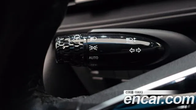 Hyundai Staria 2021 thumb 11
