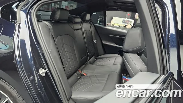 BMW 5 серии 2023 thumb 7