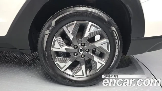KG_Mobility_Ssangyong Torres 2024 thumb 12