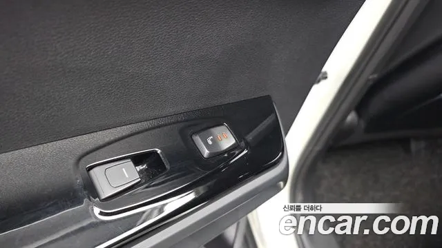 KG_Mobility_Ssangyong Torres 2024 thumb 8