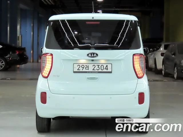 Kia Ray 2012 thumb 11