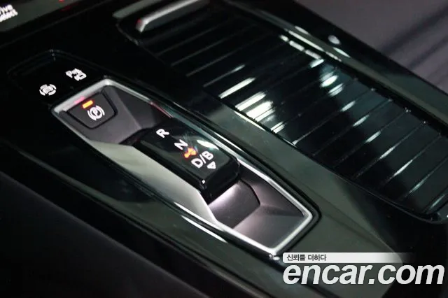 Audi A6 e-tron 2025 thumb 9