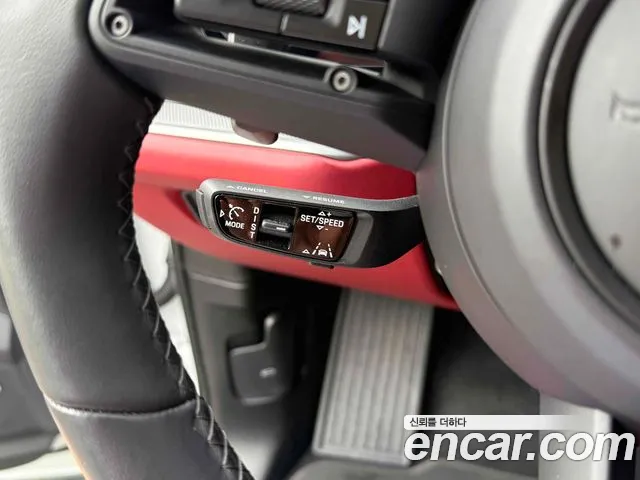 Porsche Cayenne 2024 thumb 11