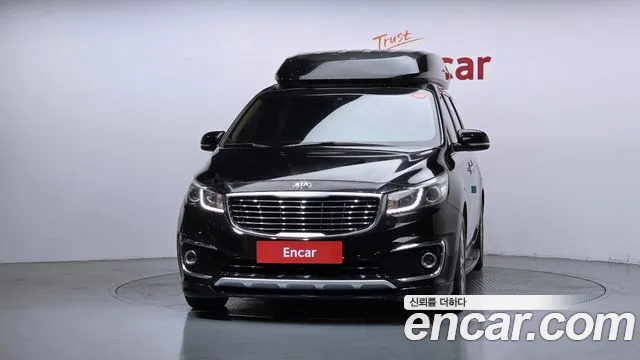 Kia Carnival 2015 thumb 5