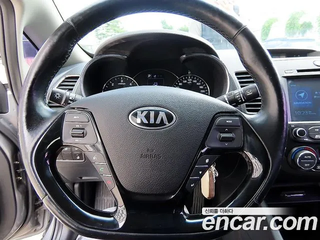 Kia K3 2016 thumb 8