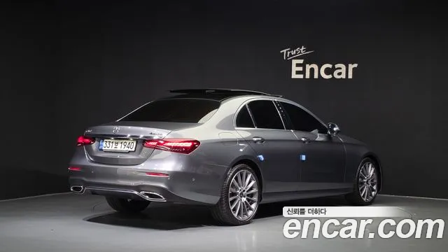 Mercedes-Benz E-Класс 2022 thumb 2