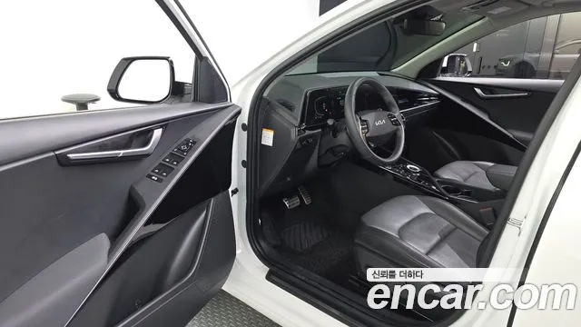 Kia Niro 2022 thumb 2