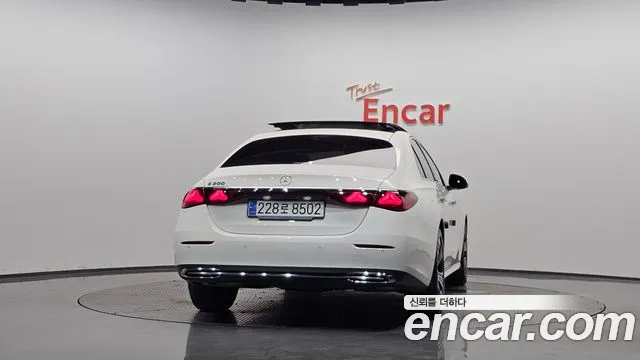 Mercedes-Benz E-Класс 2024 thumb 8