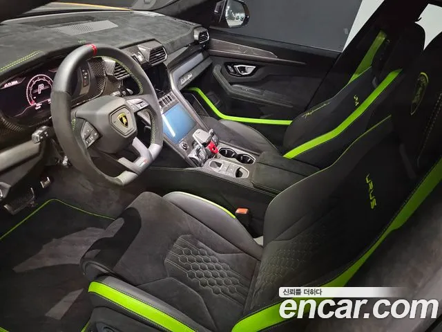 Lamborghini Urus 2024 thumb 10