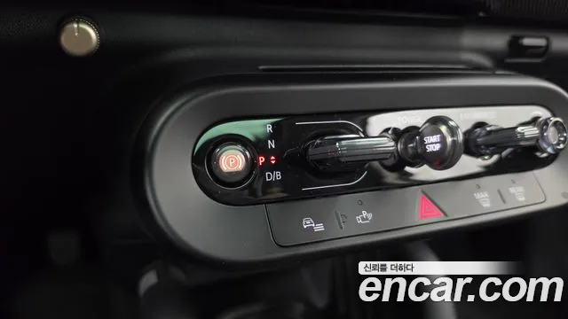 Mini Hatch 2024 thumb 9