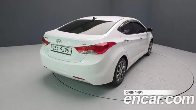 Hyundai Avante 2012 thumb 5