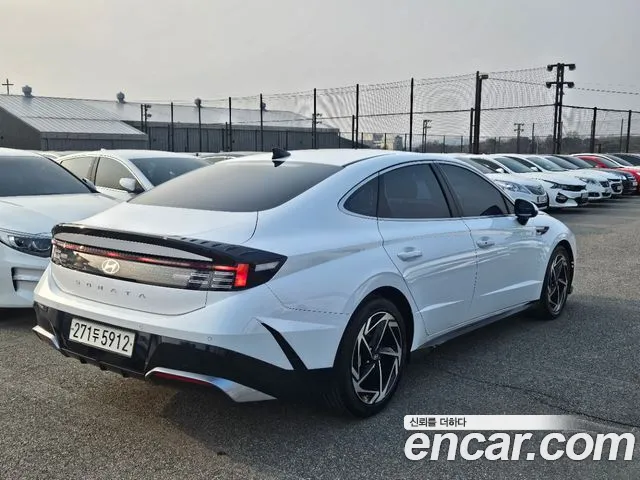 Hyundai Sonata 2023 thumb 4