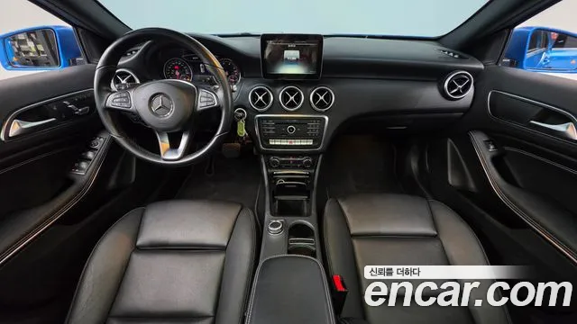 Mercedes-Benz A-Класс 2017 thumb 7