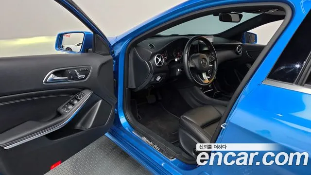 Mercedes-Benz A-Класс 2017 thumb 10