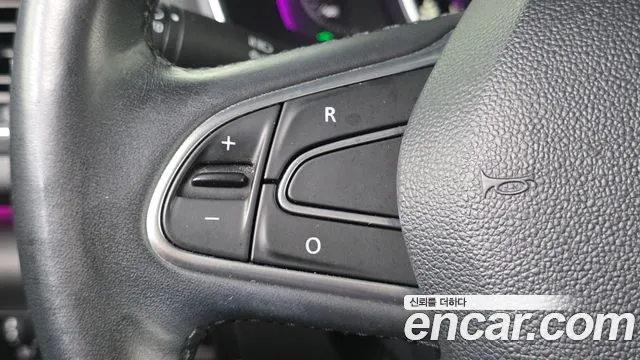 Renault Megane 2017 thumb 7