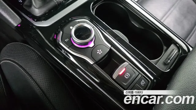 Renault Megane 2017 thumb 6