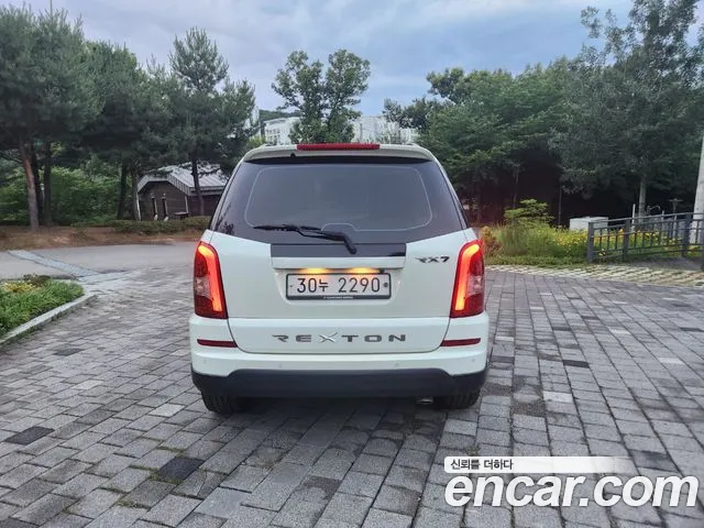KG_Mobility_Ssangyong Rexton 2015 thumb 7