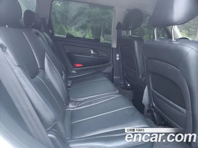 KG_Mobility_Ssangyong Rexton 2015 thumb 12