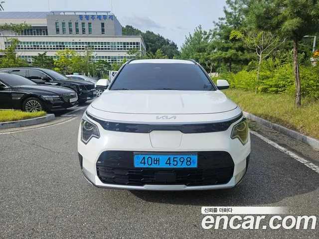 Kia Niro 2023 thumb 11