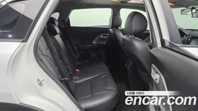 Kia Niro 2017 thumb 12