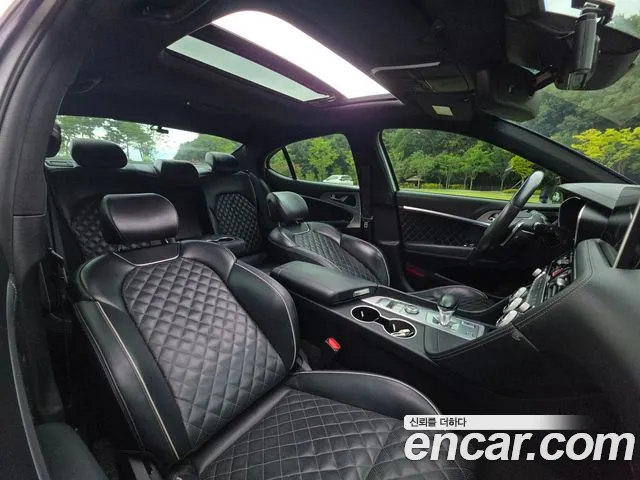Genesis G70 2017 thumb 3