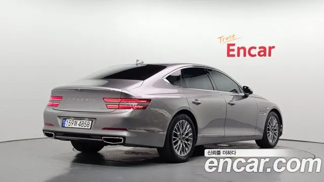 Genesis G80 2022 thumb 2