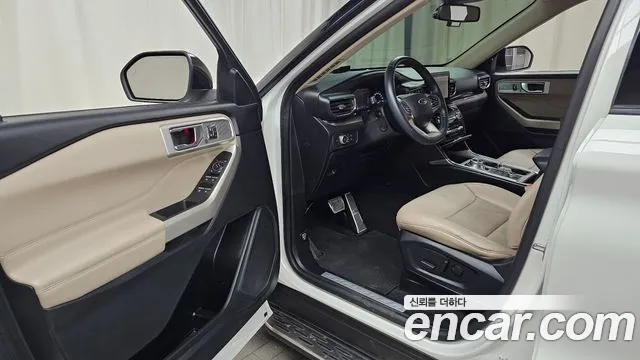 Ford Explorer 2021 thumb 10