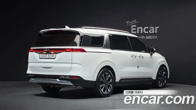 Kia Carnival 2022 thumb 2