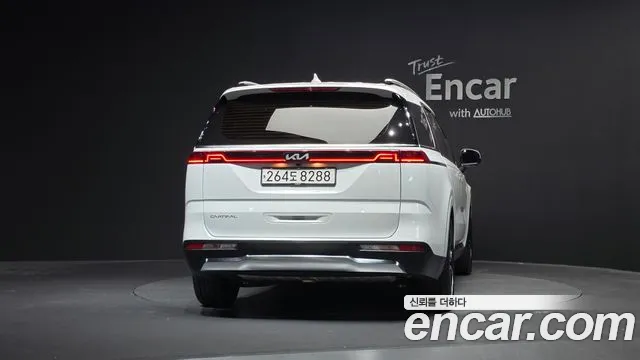 Kia Carnival 2022 thumb 4