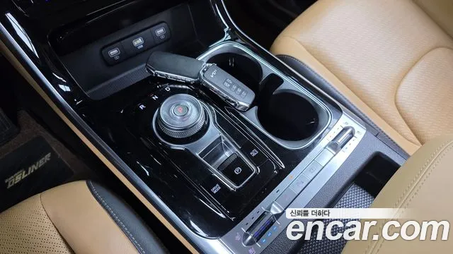 Kia Carnival 2022 thumb 9