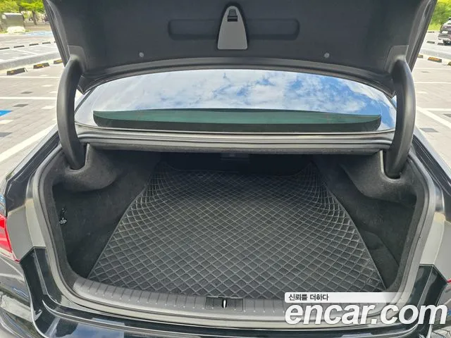 Hyundai Genesis 2015 thumb 8