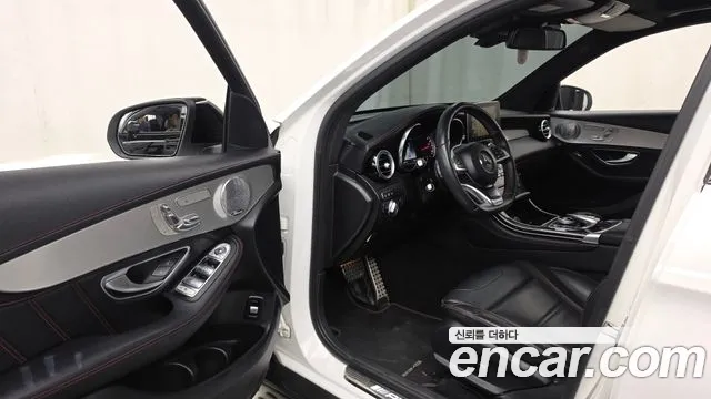 Mercedes-Benz GLC 2017 thumb 10
