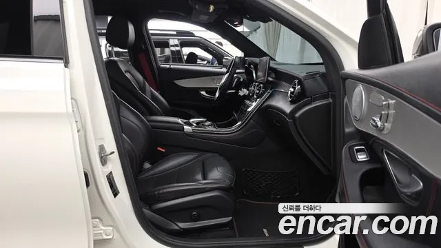 Mercedes-Benz GLC 2017 thumb 11