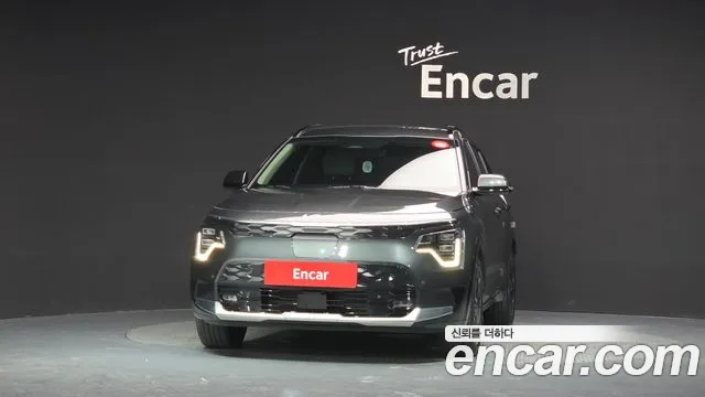 Kia Niro 2023 thumb 3