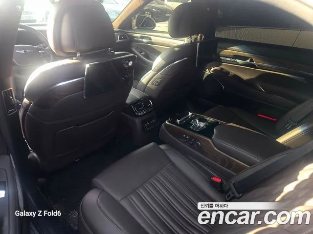 Genesis G90 2020 thumb 10